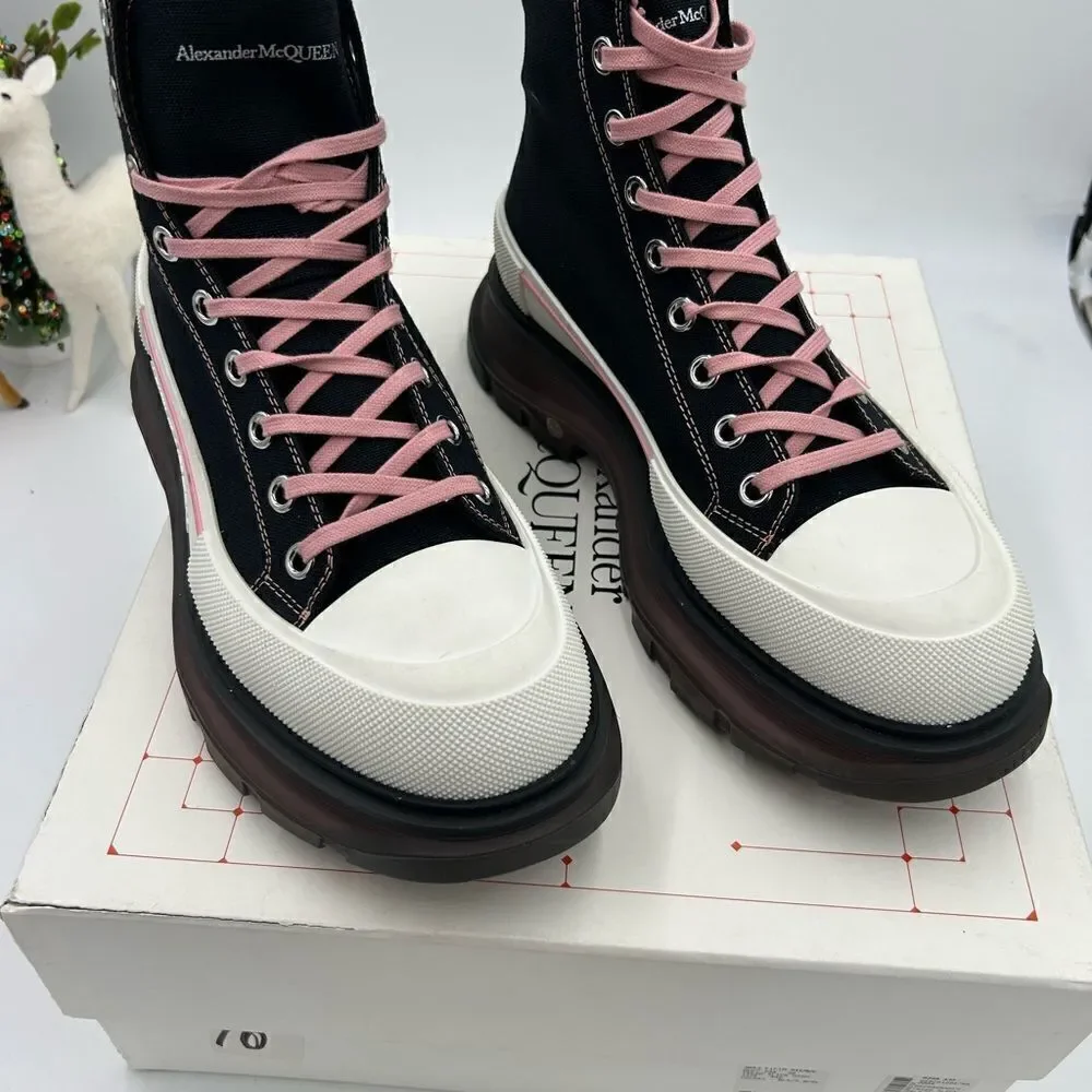 Men’s Alexander, McQueen tread slick boots size 44 made in Italy
